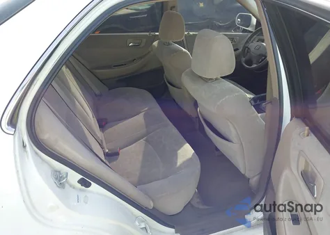 2001 Honda Accord 2.3 Ex z USA, uszkodzony, nr VIN JHMCG66831C001358